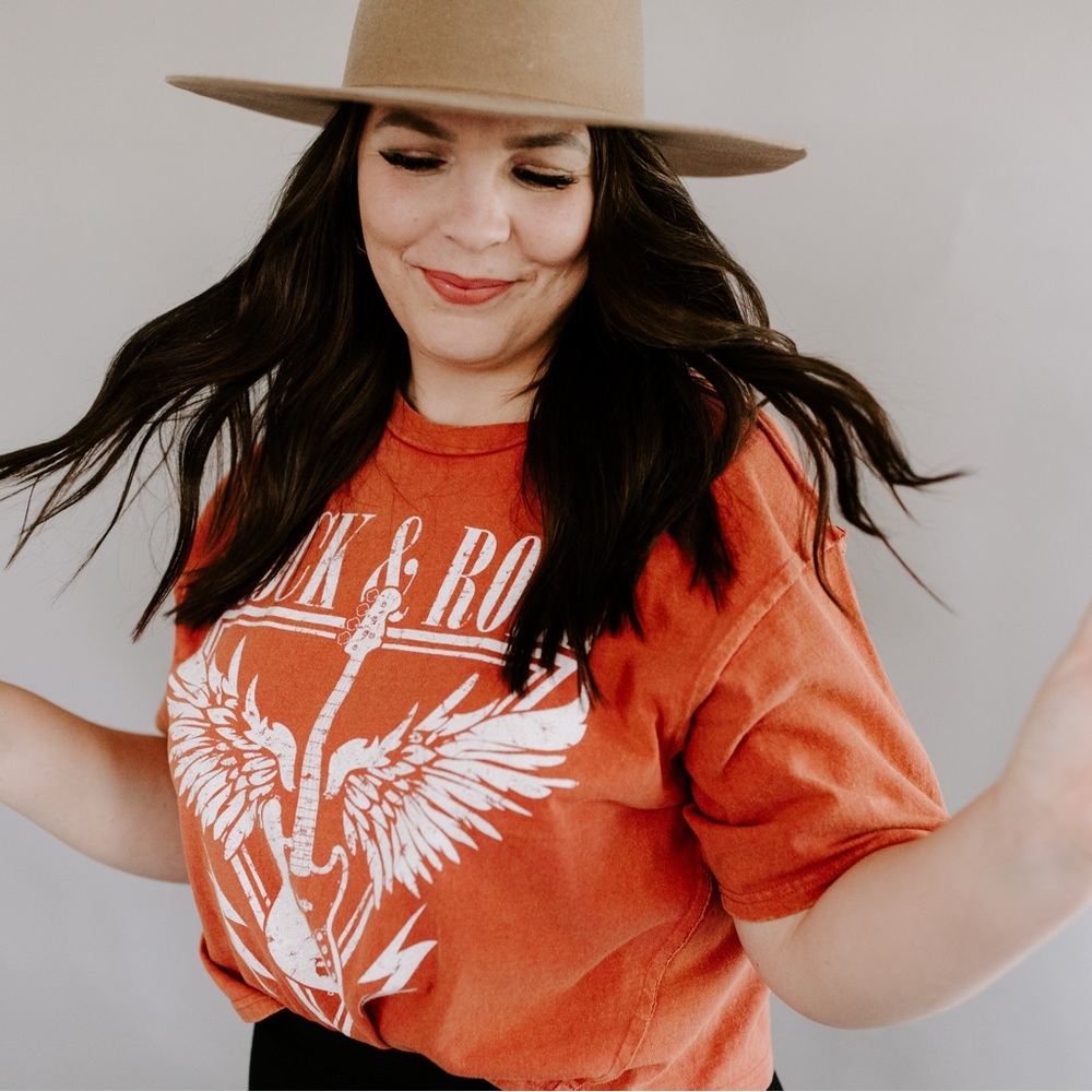 Cropped Rock & Roll T